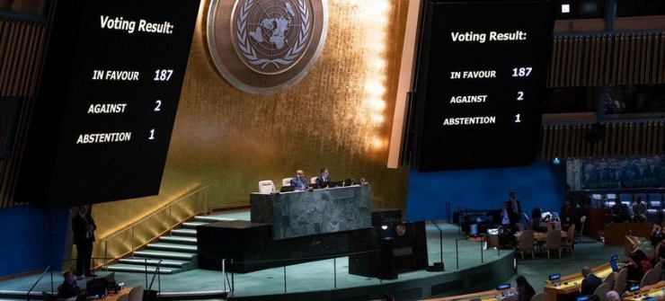 ĐHĐ LHQ bỏ phiếu dự thảo nghị quyết phản đối Mỹ cấm vận kinh tế Cuba. Ảnh: LIÊN HỢP QUỐC