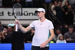 Thể thao - Sinner bỏ giải vì lý do này, Djokovic cho đối thủ và khán giả "leo cây"