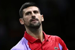Thể thao - Djokovic gặp "bệnh khó chịu" ở Paris Masters, phá kỷ lục của Nadal