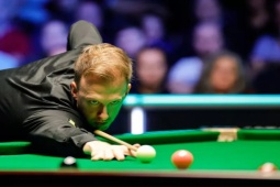 Thể thao - Cựu số 1 thế giới Trump chơi "bi-a thể lực", đối thủ thua vẫn bật cười