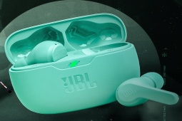 Thời trang Hi-tech - JBL tung bộ 3 tai nghe không dây mới, chống nước và pin "trâu"