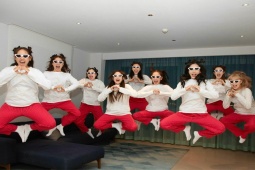 Đời sống Showbiz - Tiệc độc thân đặc biệt của "mỹ nhân làng hài" Puka, lộ hình ảnh "giường chiếu" hài hước