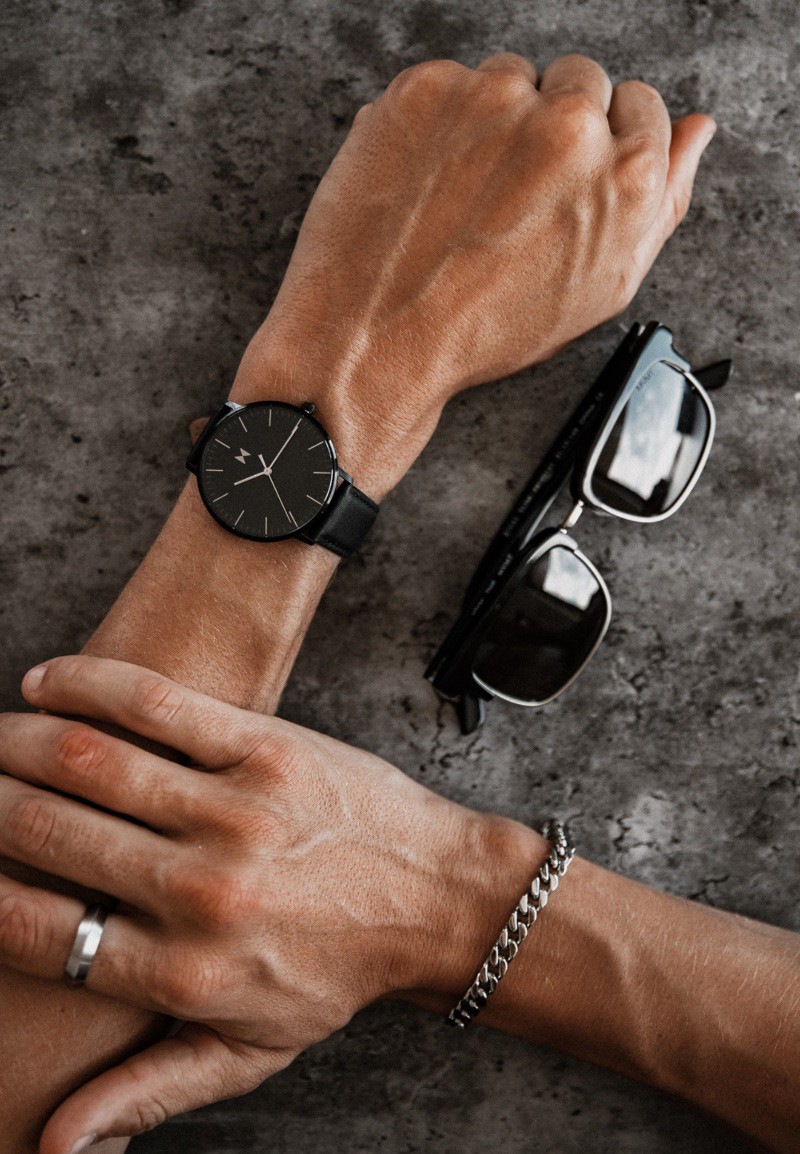 Một chàng trai sành điệu nhất công sở cần những món đồ nào? - 3