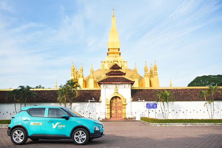 Cận cảnh dàn taxi điện Xanh SM chuẩn bị lăn bánh tại Lào - 9