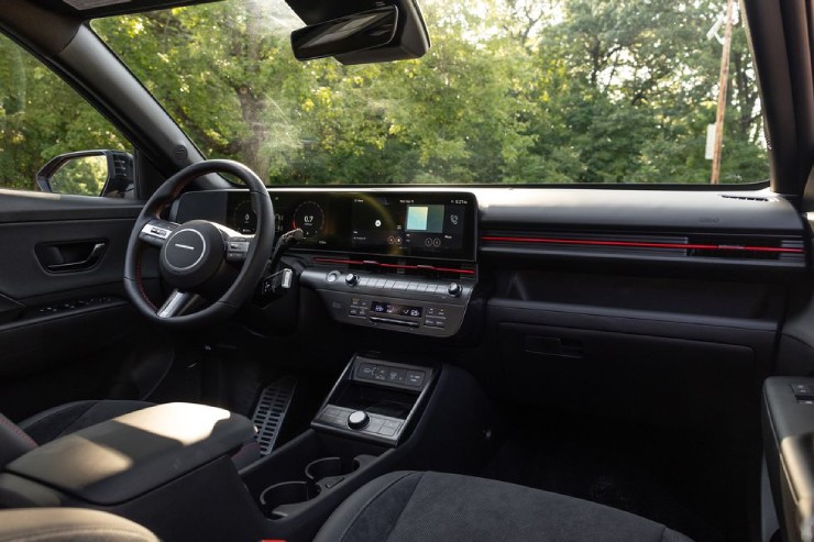 Cabin của 2024 Hyundai Kona N Line.&nbsp;