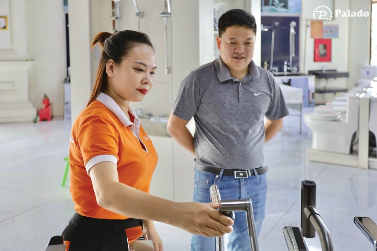 Palado miễn phí đào tạo quản lý, nhân viên bán hàng đối với đơn vị được nhượng quyền.