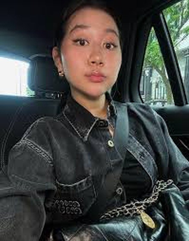 Nổi tiếng TikTok nhờ nghề "làm con nhà giàu", gái xinh này là ai? - 8