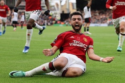 Bóng đá - Fernandes ghi bàn "quý hơn vàng" cho MU, lập hàng loạt cột mốc khủng