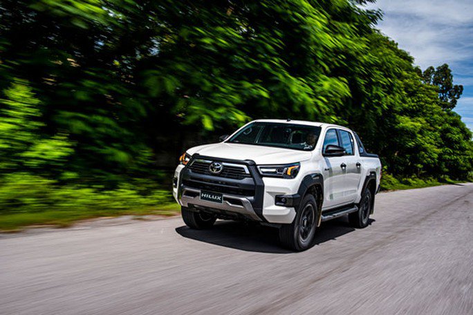 Xe bán tải Toyota Hilux đạt doanh số tiêu thụ khá yếu tại thị trường Việt Nam. Ảnh: NGUYỄN HẢI