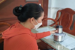 Pháp luật - Một phụ nữ ở TP HCM "bay màu" 2,5 tỉ đồng sau khi xem video trên mạng