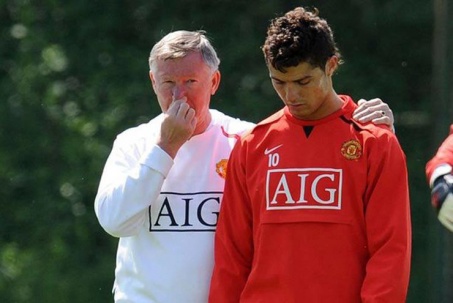 5 thương vụ hay nhất của MU thời Sir Alex: Ronaldo chỉ xếp thứ 3