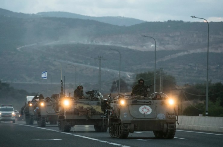 Lực lượng Israel di chuyển gần biên giới với Lebanon hồi tháng 10. Ảnh: AMIR LEVY/GETTY IMAGES