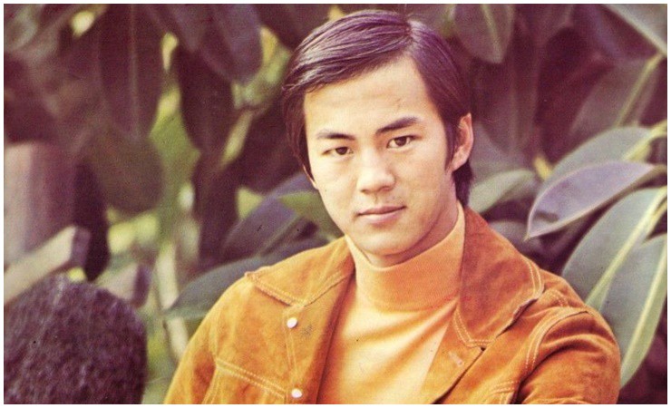 Nam diễn viên Địch Long từng thống trị màn ảnh xứ cảng thơm với vẻ điển trai vạn người mê.

