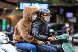 Tin tức trong ngày - Miền Bắc chuyển mưa lạnh