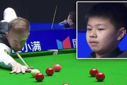 Thể thao - Số 3 thế giới Trump đưa "Thần đồng" bi-a 12 tuổi "trở lại mặt đất"