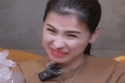 Giải trí - Bị quán ăn cấm cửa, "chiến thần review" Võ Hà Linh lại gây tranh cãi