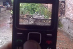 Truyện cười - Lạc quan là đức tính cần thiết để không bị... lạc trôi