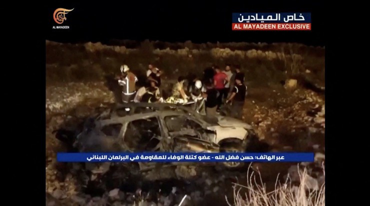 Hiện trường vụ không kích của Israel khiến 3 trẻ em thiệt mạng ở Lebanon. Nguồn:&nbsp;Al-Mayadeen TV.