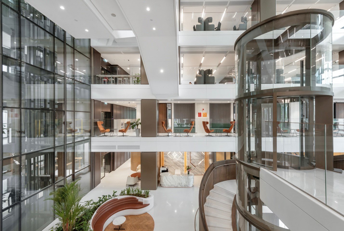 Tòa nhà hội sở Techcombank tại Hà Nội và TP. Hồ Chí Minh: Đẳng cấp mới về nơi làm việc tốt nhất - 4