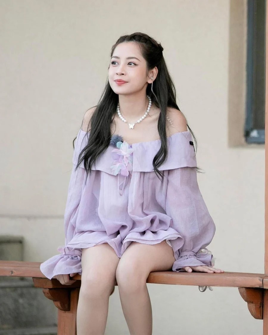 Phong cách thời trang của Chi Pu trên show "Hương vị Trung Hoa" được netizen Trung Quốc đặc biệt yêu thích.