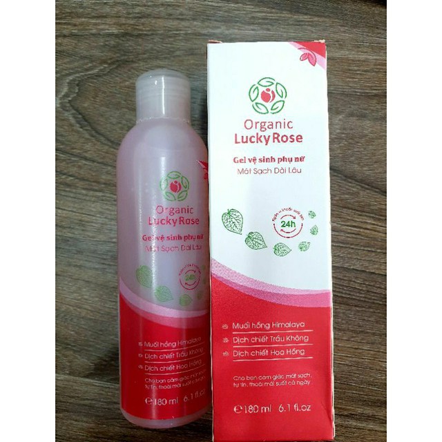 Cận cảnh sản phẩm gel vệ sinh phụ nữ Oganic Lucky Rose buộc đình chỉ lưu hành, thu hồi do mẫu kiểm nghiệm không đạt tiêu chuẩn chất lượng về giới hạn vi sinh vật.