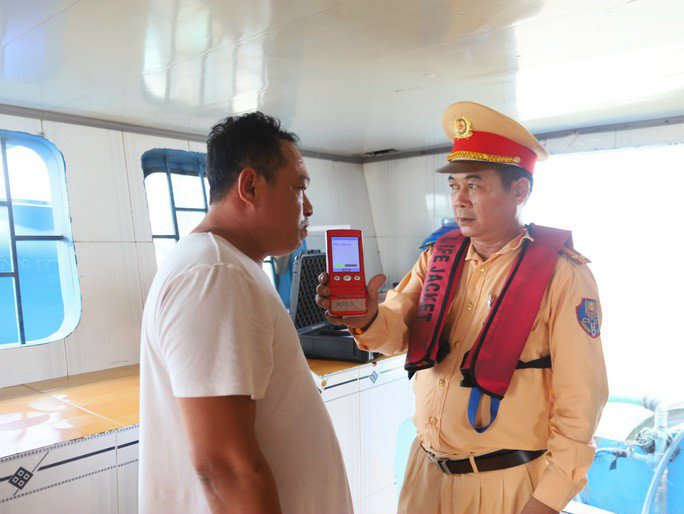Trạm CSĐT Cát Lái thường xuyên ra quân, tập trung triển khai công tác tuần tra kiểm soát, xử lý vi phạm về trật tự an toàn giao thông...