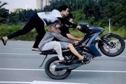 Tin tức trong ngày - Danh tính 3 người "làm xiếc" ở khu đô thị Thủ Thiêm