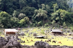 Du lịch - Ngôi làng không sóng điện thoại, không điện lưới nhưng du khách nào đến cũng mê