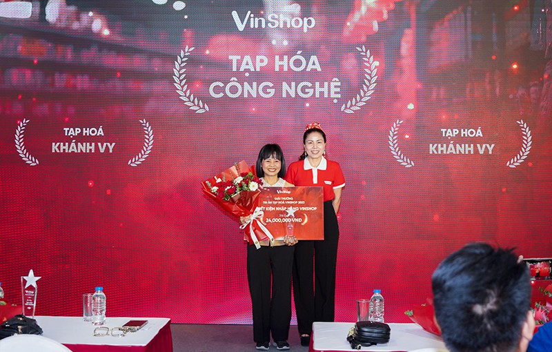 Lên đời công nghệ, tạp hóa thu tiền tỷ mỗi tháng - 3