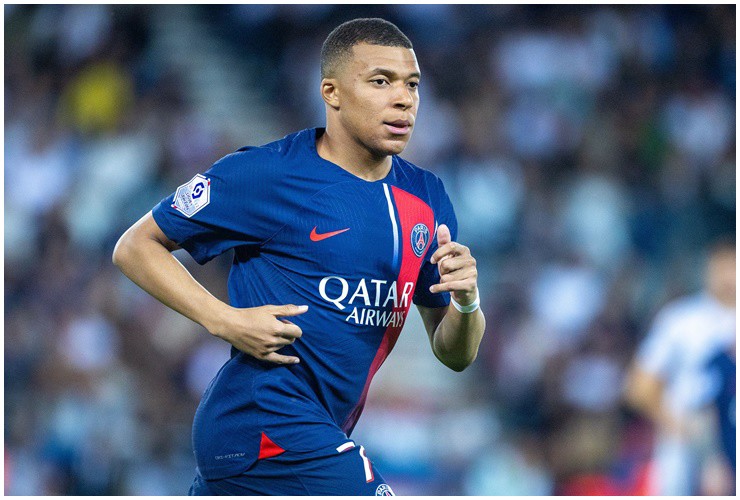 Kylian Mbappé là cầu thủ nổi tiếng hàng đầu nước Pháp.