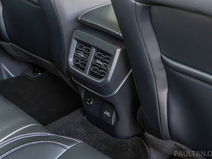 Ford Ranger có thêm phiên bản Platinum mới - 8