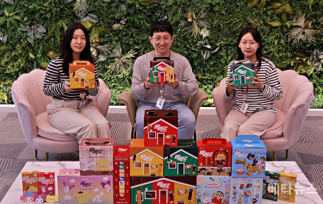 Tại Hàn Quốc, ngày PEPERO hàng năm là dịp để mọi người tặng nhau các set bánh que PEPERO độc đáo và biểu đạt tình cảm