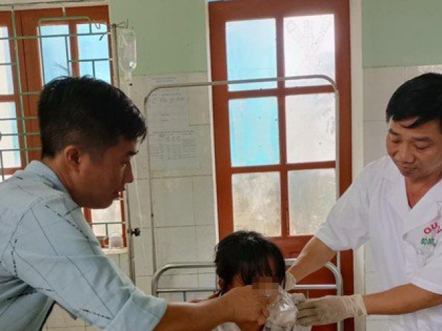 Sức khỏe đời sống - Mâu thuẫn chuyện gia đình, cháu bé 11 tuổi ăn lá ngón tự tử