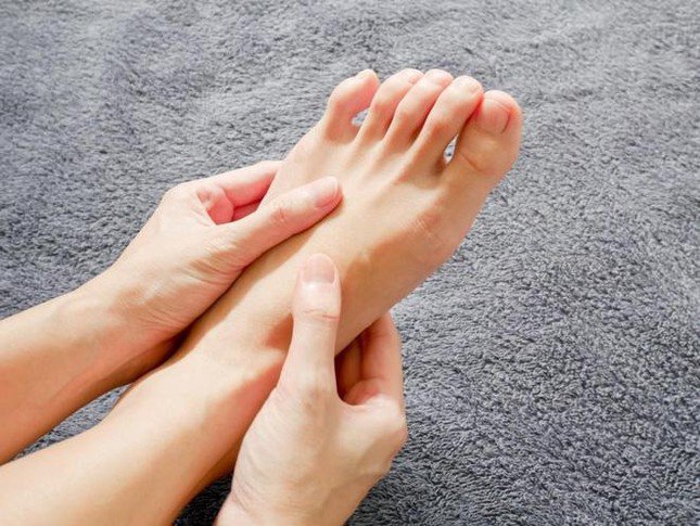 Phát hiện những dấu hiệu bất thường ở chân, có thể bạn đã mang bệnh nguy hiểm - 1