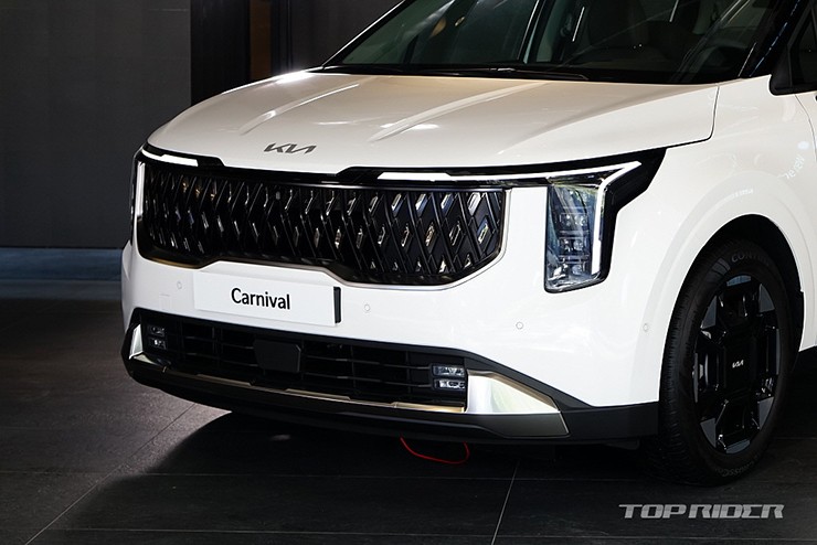 KIA Carnival 2024 chính thức trình làng, giá từ 645 triệu đồng - 3