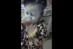 Clip hài hước - Những đứa trẻ tinh nghịch luôn khiến bố mẹ "trầm cảm ngang"