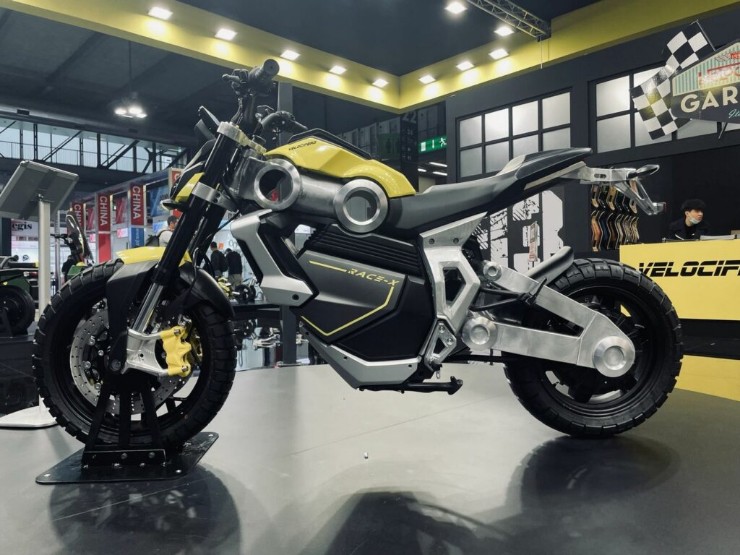 Velocifero Race-X - chiếc scrambler điện hiện đại, sạc siêu nhanh - 1