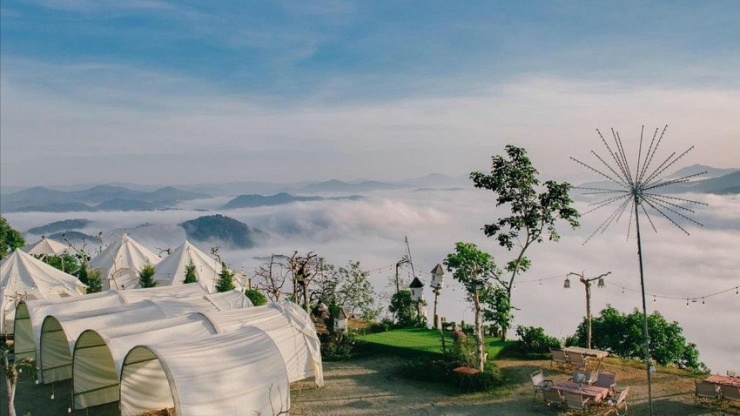 Săn mây được xem là một trong những "đặc sản" du lịch của tỉnh Lâm Đồng
