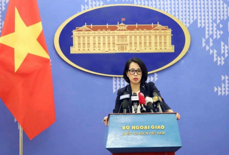 Người phát ngôn Bộ Ngoại giao Việt Nam nói về thông tin Việt Nam bị đưa vào danh sách giám sát thao túng tiền tệ. Ảnh: NGUYỄN HỒNG.