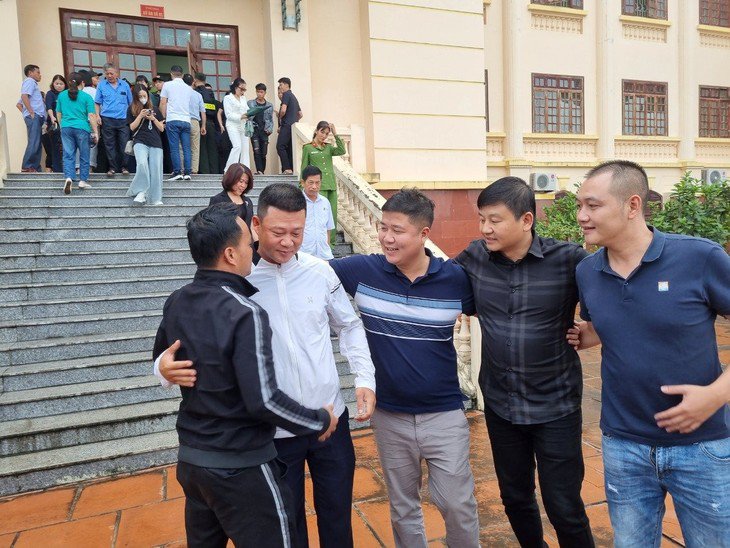 Ông Đinh Tiến Hùng sau khi được HĐXX sơ thẩm tuyên vô tội. (Ảnh: Công Lý)