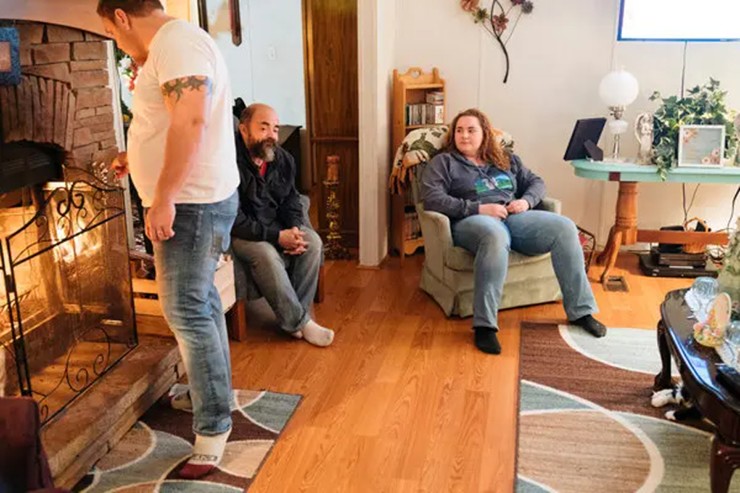 Người dân không cần sử dụng điện thoại vẫn sống thoải mái.