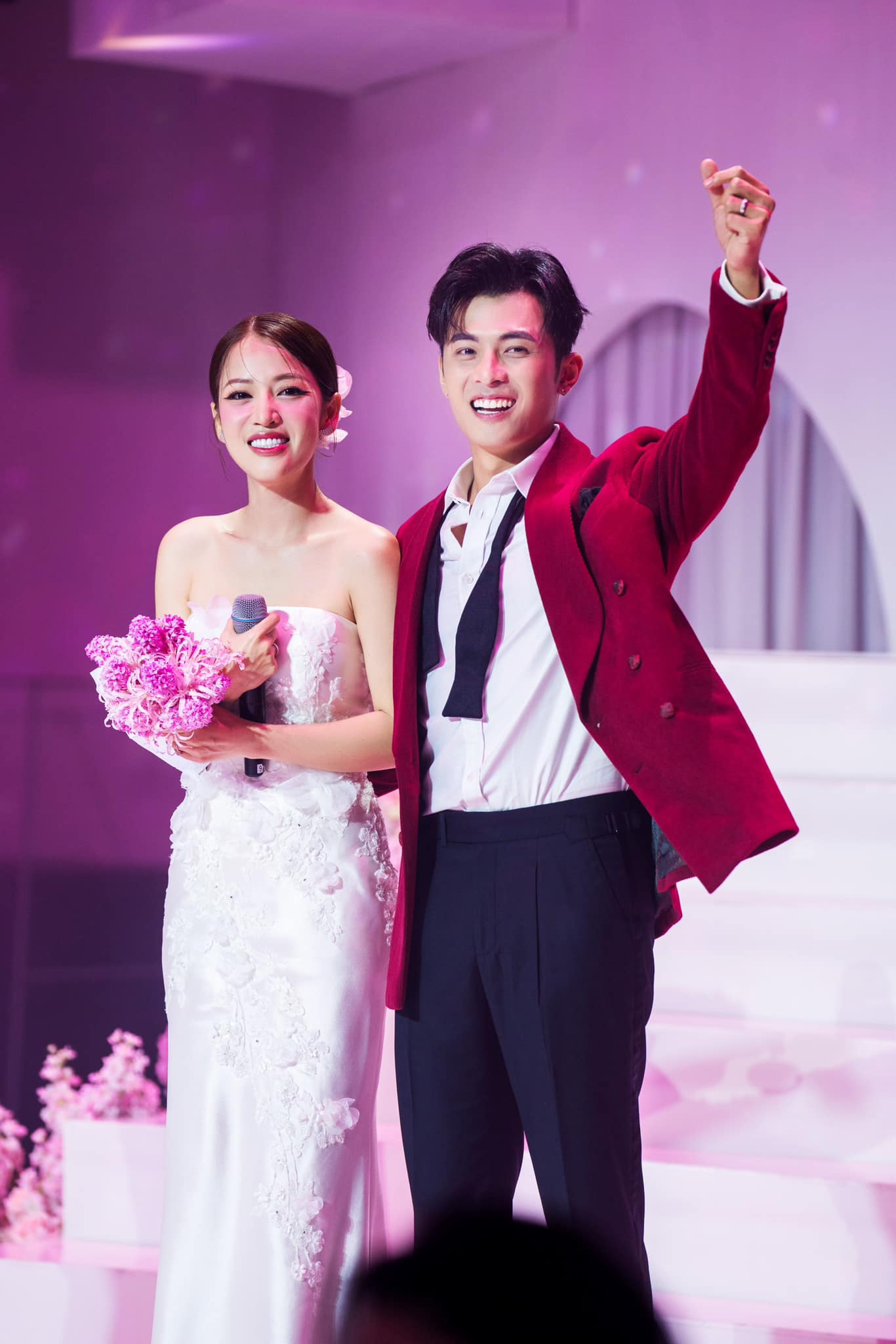 Đám cưới của Gin Tuấn Kiệt và Puka thu hút nhiều sự quan tâm từ khán giả.