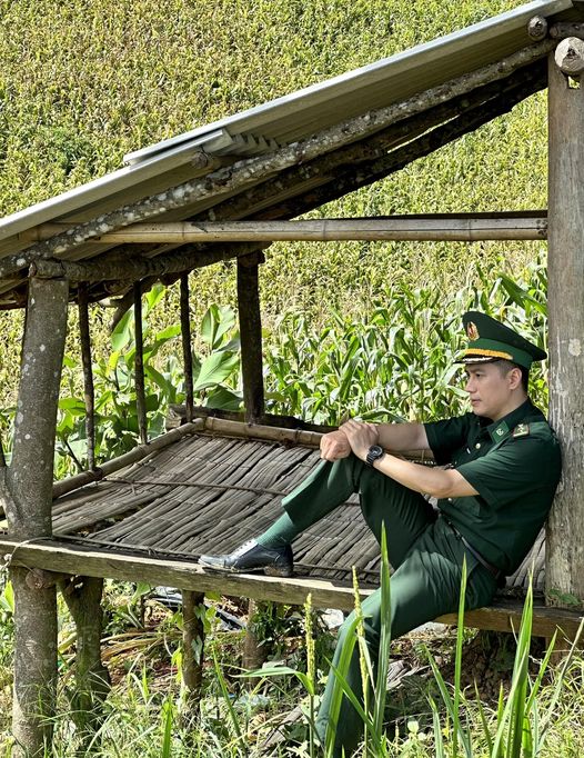 Việt Anh đăng ảnh đồn trưởng Trung và hẹn gặp lại khán giả ở phần 2