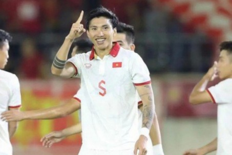 Tiền đạo tuyển Indonesia vẫn cay cú Văn Hậu: 'Tôi chỉ muốn tẩn anh ta'