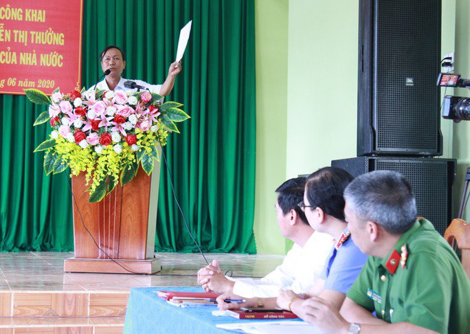 Ông Nguyễn Văn Võ nói lên nỗi oan ức của mình tại buổi xin lỗi công khai