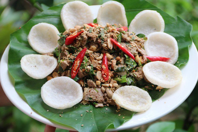 Vả trộn hoa màu chay.