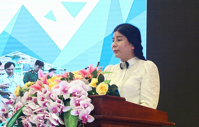 Bà Phạm Thị Hoà phát biểu tại một cuộc họp trên cương vị Phó Chủ tịch UBND quận Hà Đông, TP Hà Nội
