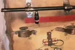 Phi thường - kỳ quặc - Nghe tiếng lạ phát ra từ điều hòa, ông bố sững người phát hiện "bí mật" con gái che giấu từ lâu