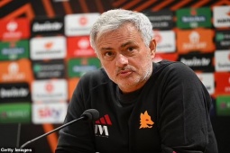 Bóng đá - Tin mới nhất bóng đá tối 10/11: Mourinho "sấy" dàn sao Roma sau trận thua sốc ở Europa League