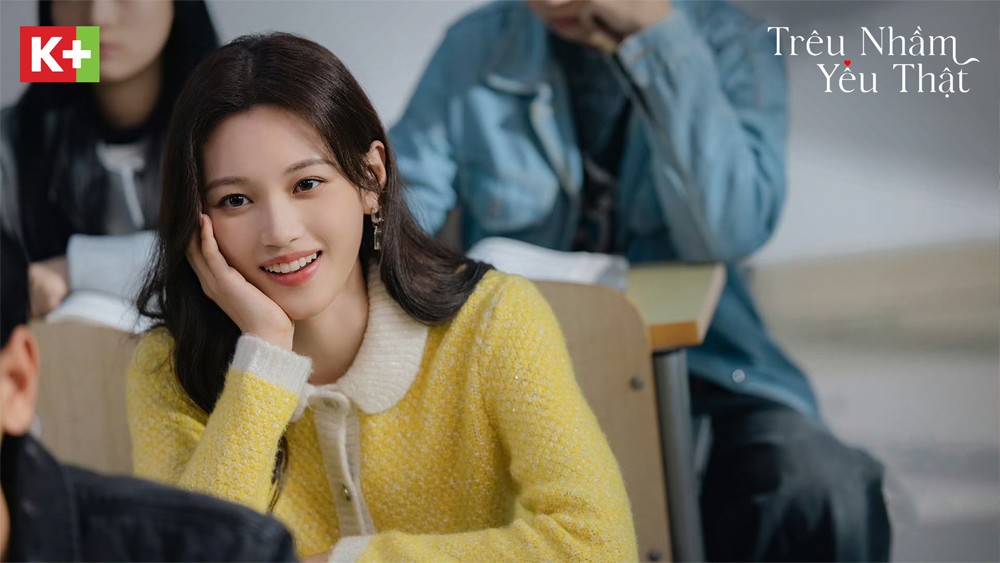 Tần Thời Nguyệt - cô gái ngây thơ, dễ thương và dũng cảm theo đuổi tình yêu